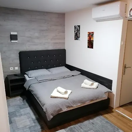 Prenociste Day Gæstehus 4*