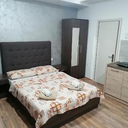 Prenociste Day Gæstehus 4*