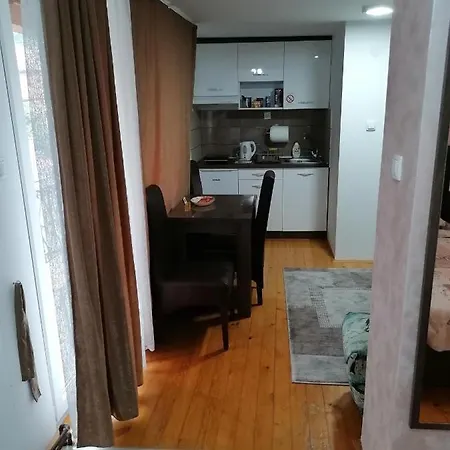 Prenociste Day Gæstehus Smederevo