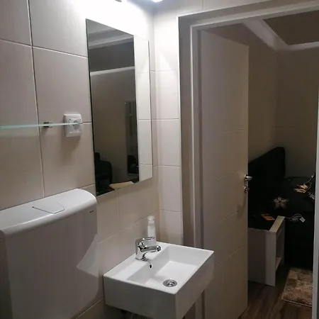 Prenociste Day Gæstehus Smederevo